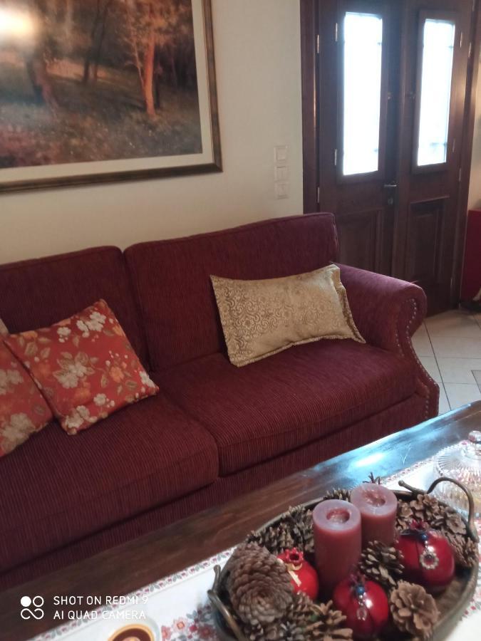 Valentini Guesthouse Karpeníszi Kültér fotó