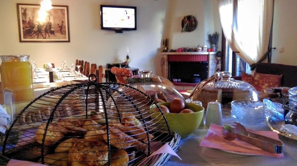 Valentini Guesthouse Karpeníszi Kültér fotó