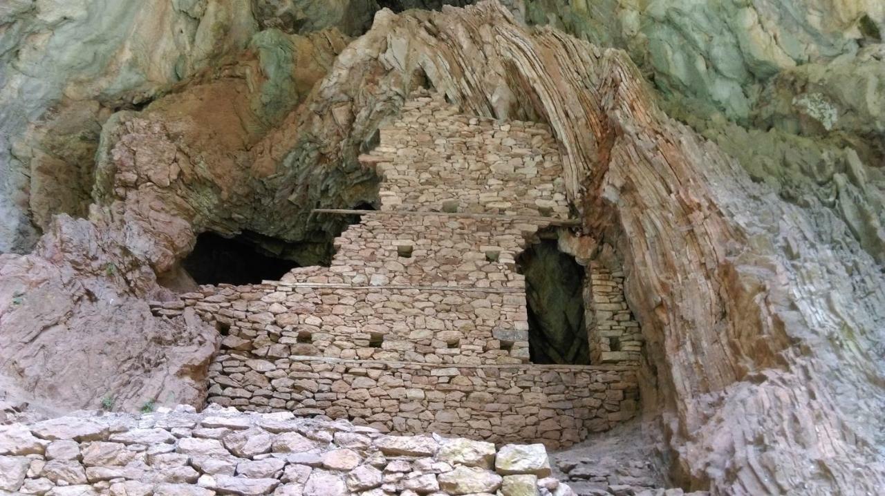 Valentini Guesthouse Karpeníszi Kültér fotó